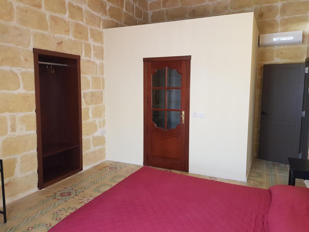 Nadar Accommodation Надур Екстериор снимка